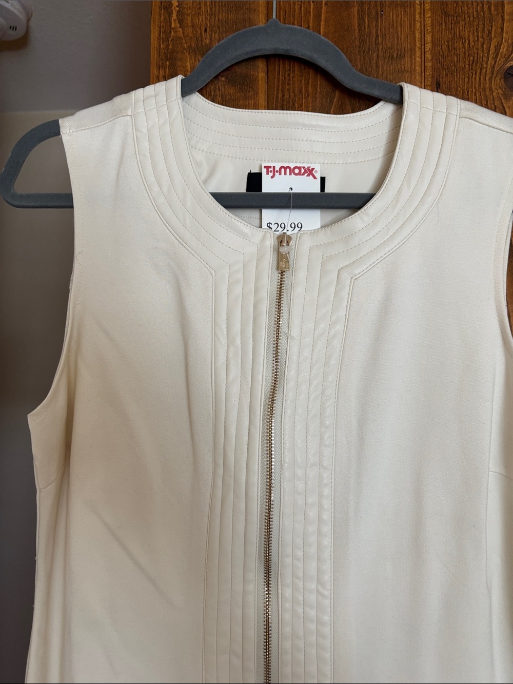 Ellen Tracy Cream Sleeveless Zip-Front Shift Dress - Picture 2 of 6